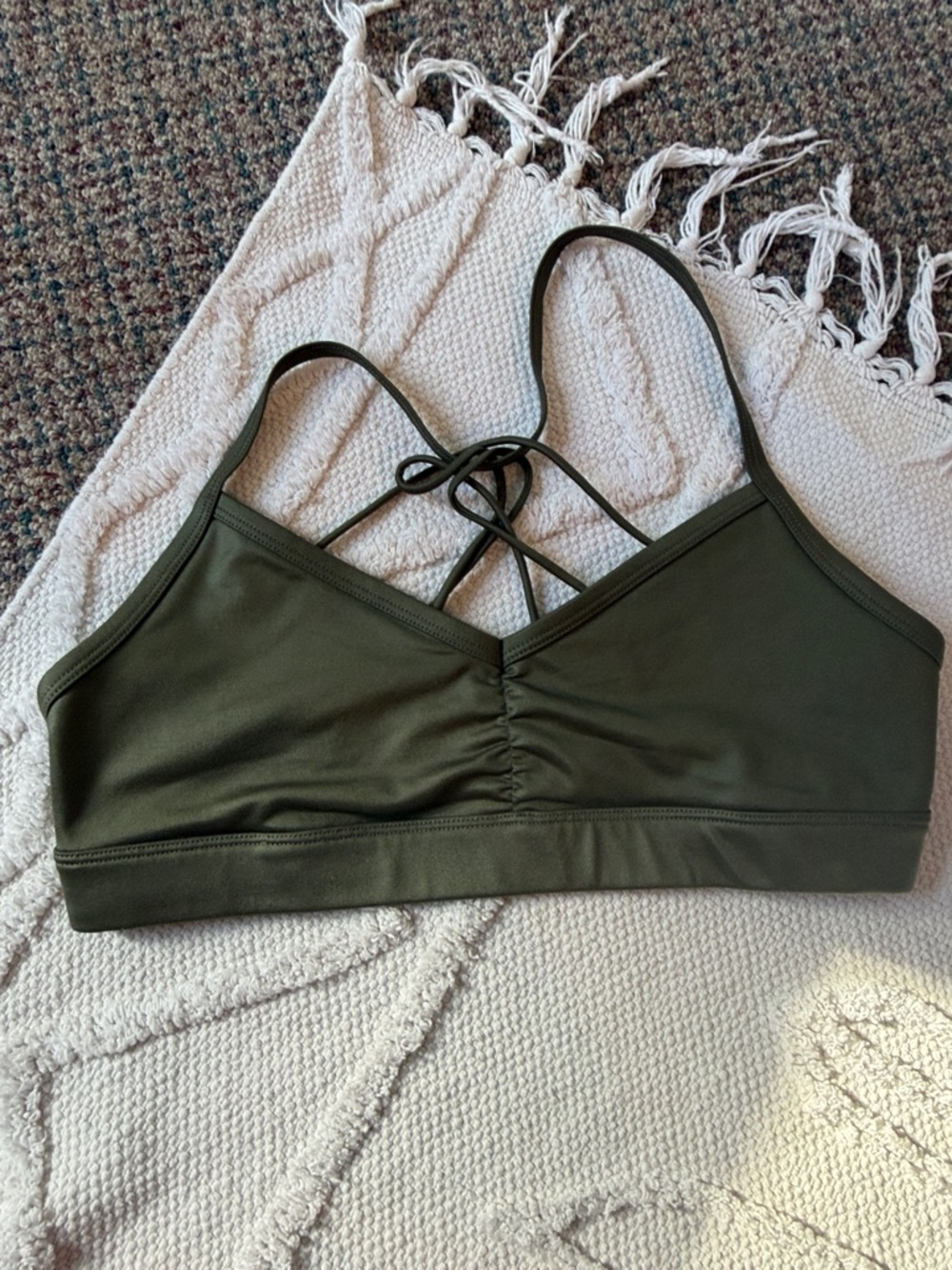 Alo Sunny strapping bra size small olive green - Picture 2 of 5